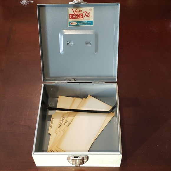 Vintage Versa metal check  File Box - Picture 1 of 5